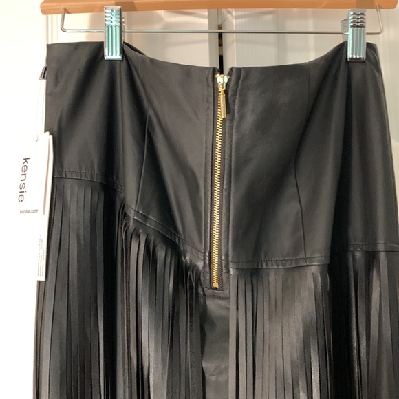 Kensie skirt - Picture 2 of 3